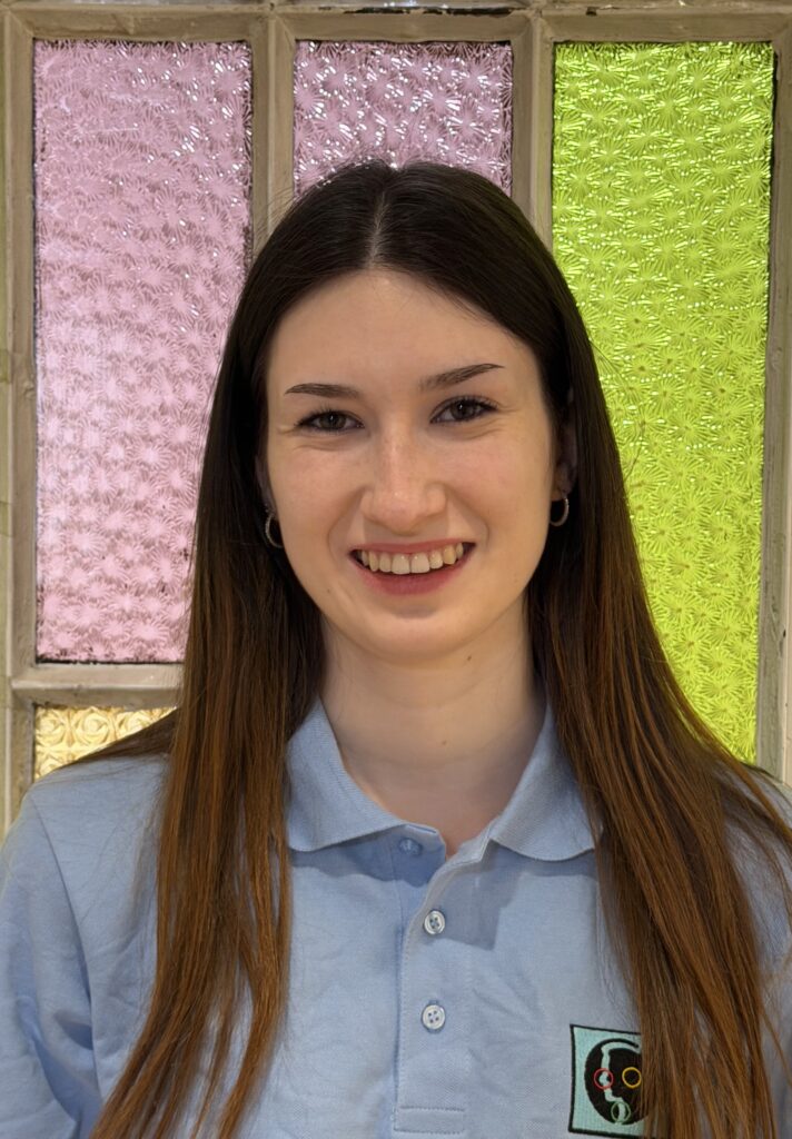Katharina Studentin bei Dr. Fischer